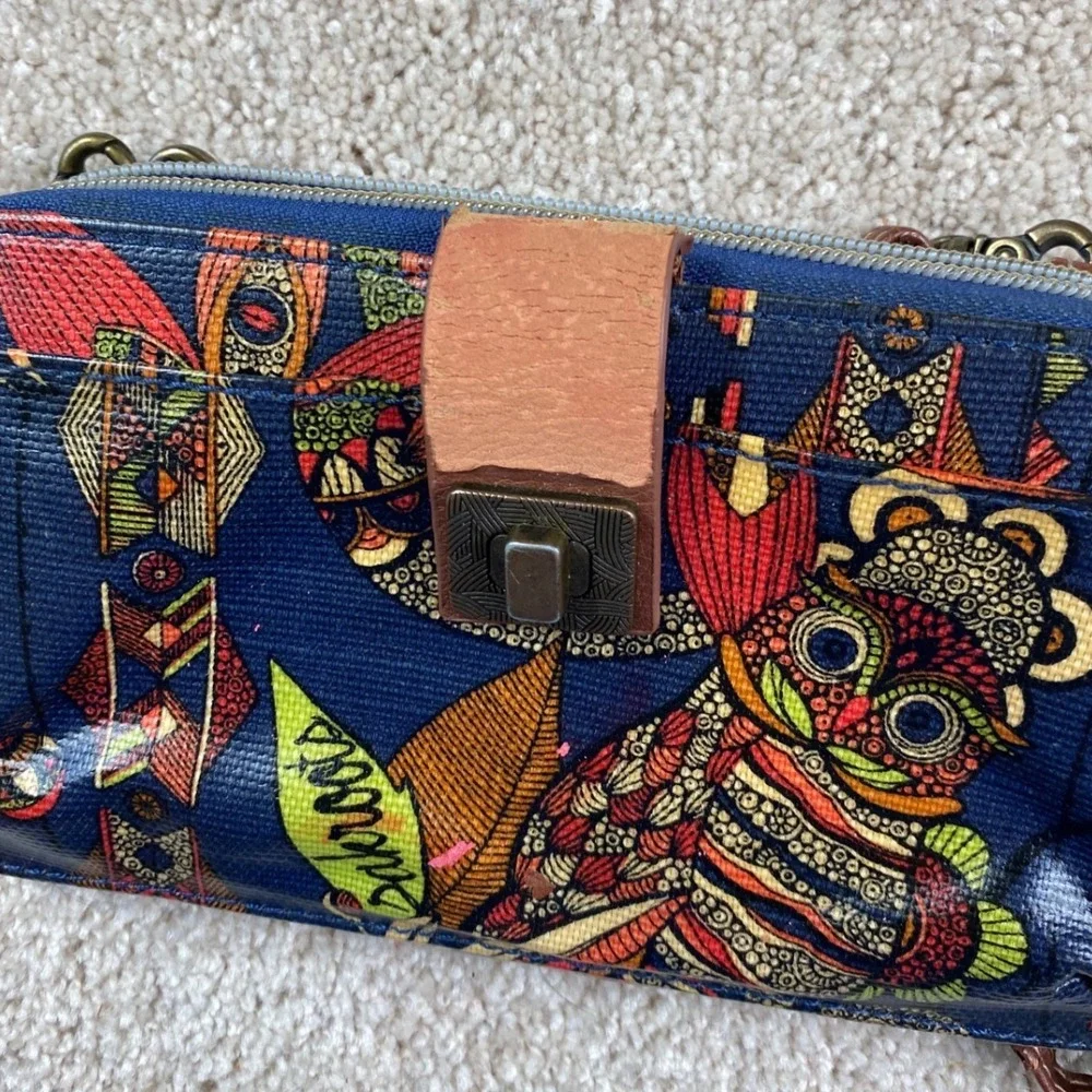 Sakroots Artist Circle Large Smartphone Crossbody Wallet Navy Owl Spirit Print